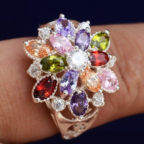 Fashionable zircon ring ladies jewelry is selling European and American accessories